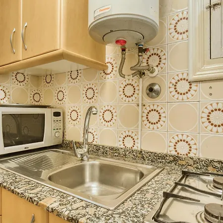 Karola Apartment *