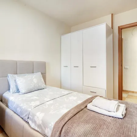 Karola Apartment Benidorm